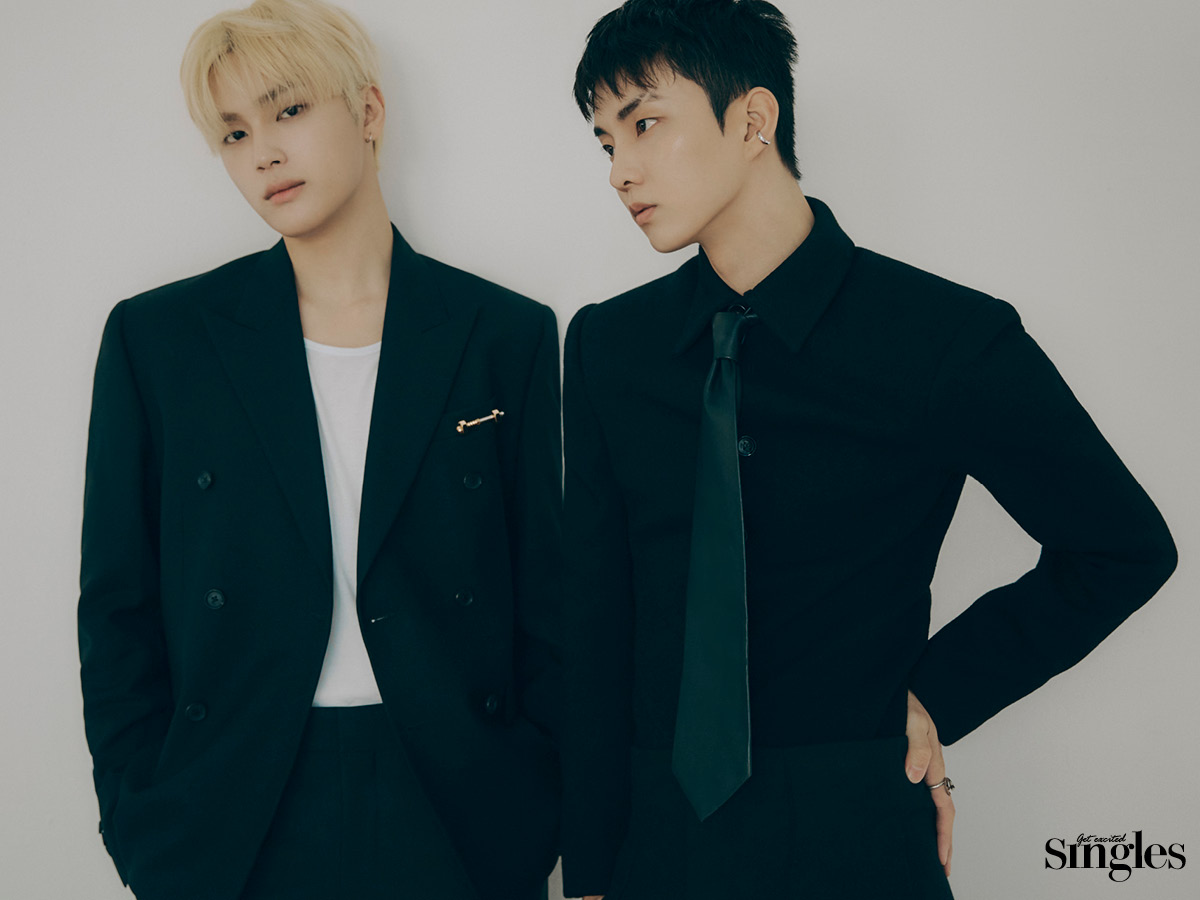 더보이즈 멤버 주학년과 큐가 등장하는 싱글즈 화